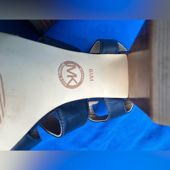 ❗️SOLD❗️ - Picture 6 of 8